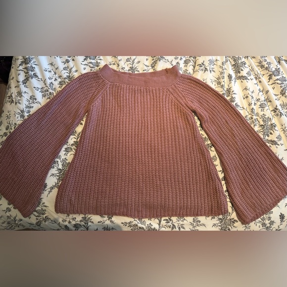 FASHION NOVA SCOOP NECK FLARE SLEEVE KNIT SWEATER - Picture 2 of 4